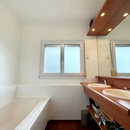 Prázdninový dům Spacieuse Maison - Jardin - 5min Des Plages