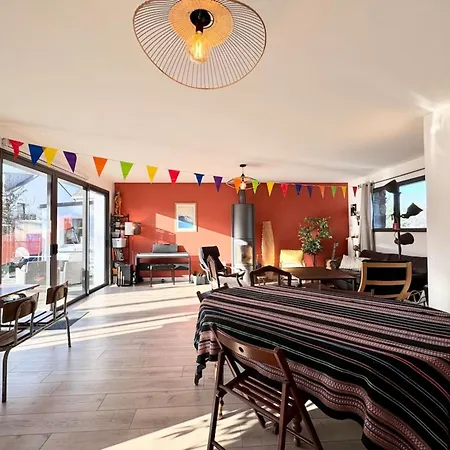 Prázdninový dům Spacieuse Maison - Jardin - 5min Des Plages Ploemeur